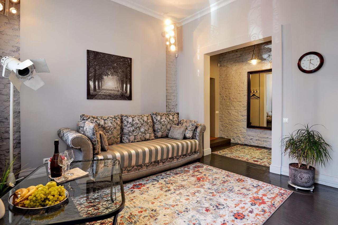 Paulmarie Apartment Near Nezavisimosti Minsk Luaran gambar